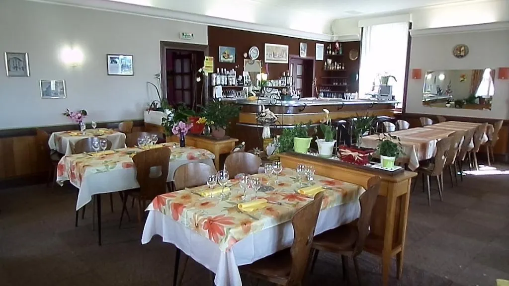 Hotel La Vie En Rose Le Brugeron